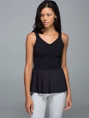 Lululemon - City Tank Peplum V-Neck Sleeveless Top